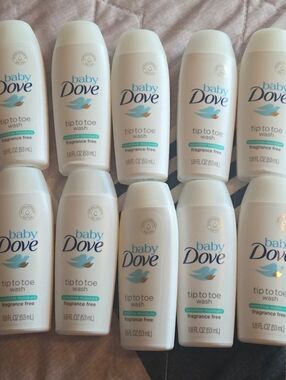 Baby Dove Tip to Toe Wash - Fragrance Free (White)